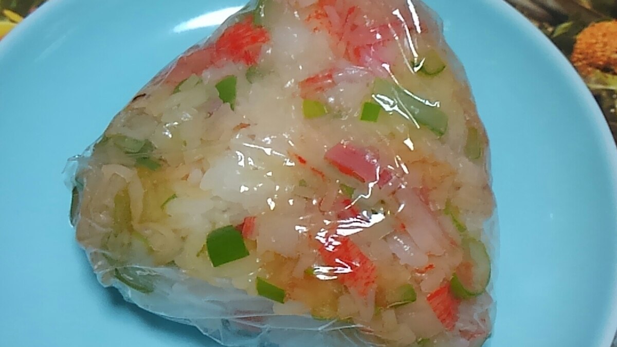 たらこ入り 蟹カマと小ネギ炒めのおにぎり レシピ 作り方 By ミニー7015 楽天レシピ
